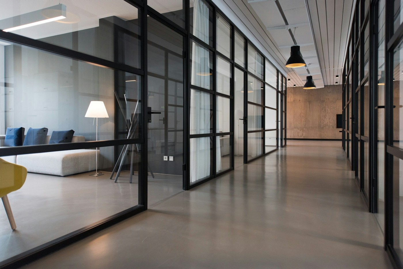 Contemporary enterprise workspace